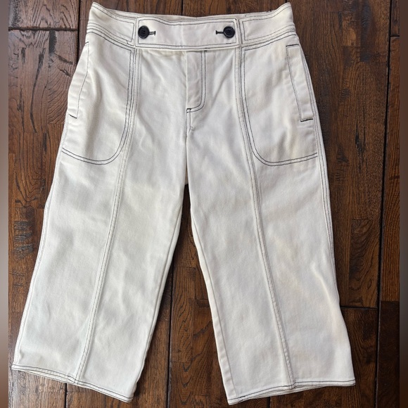 Marc Jacobs Capri Hi-Waist Denim Pants; Cream; Black Buttons&Stitching;EUC; 10 - Picture 1 of 8
